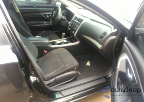 2015 Nissan Altima 2.5 S z USA, uszkodzony, nr VIN 1N4AL3AP3FN902393